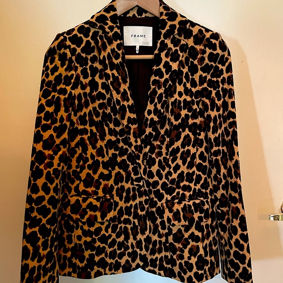 Ladies Frame velvet cheetah print blazer sz0 fits more like a size 4. - Picture 5 of 6
